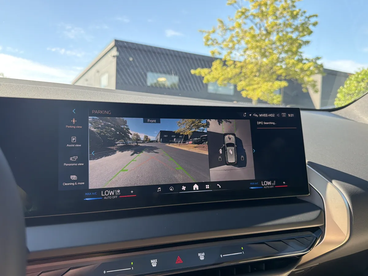 2025 BMW X3 30 xDrive thumbnail 31