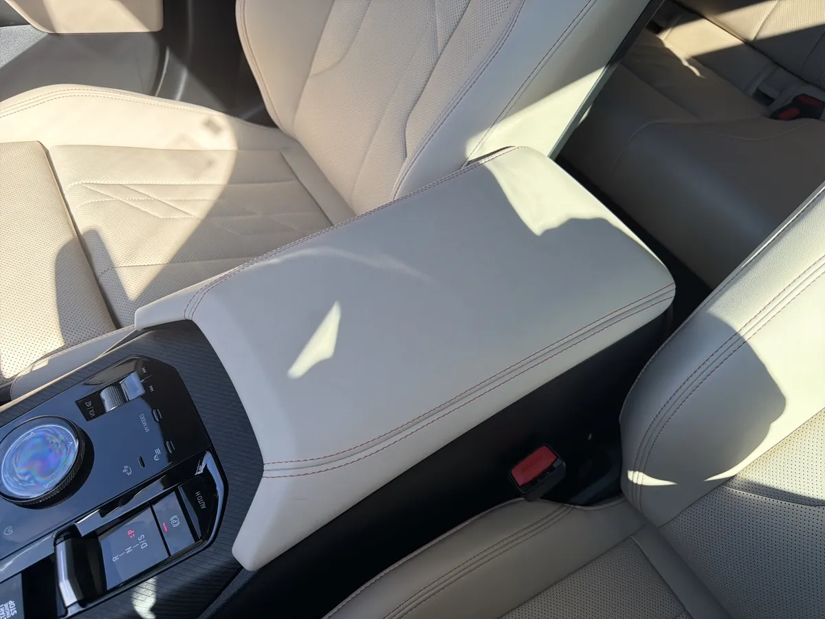 2025 BMW X3 30 xDrive thumbnail 36