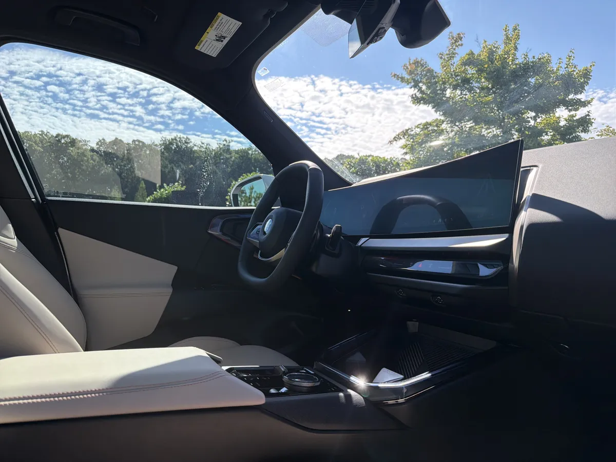 2025 BMW X3 30 xDrive thumbnail 5