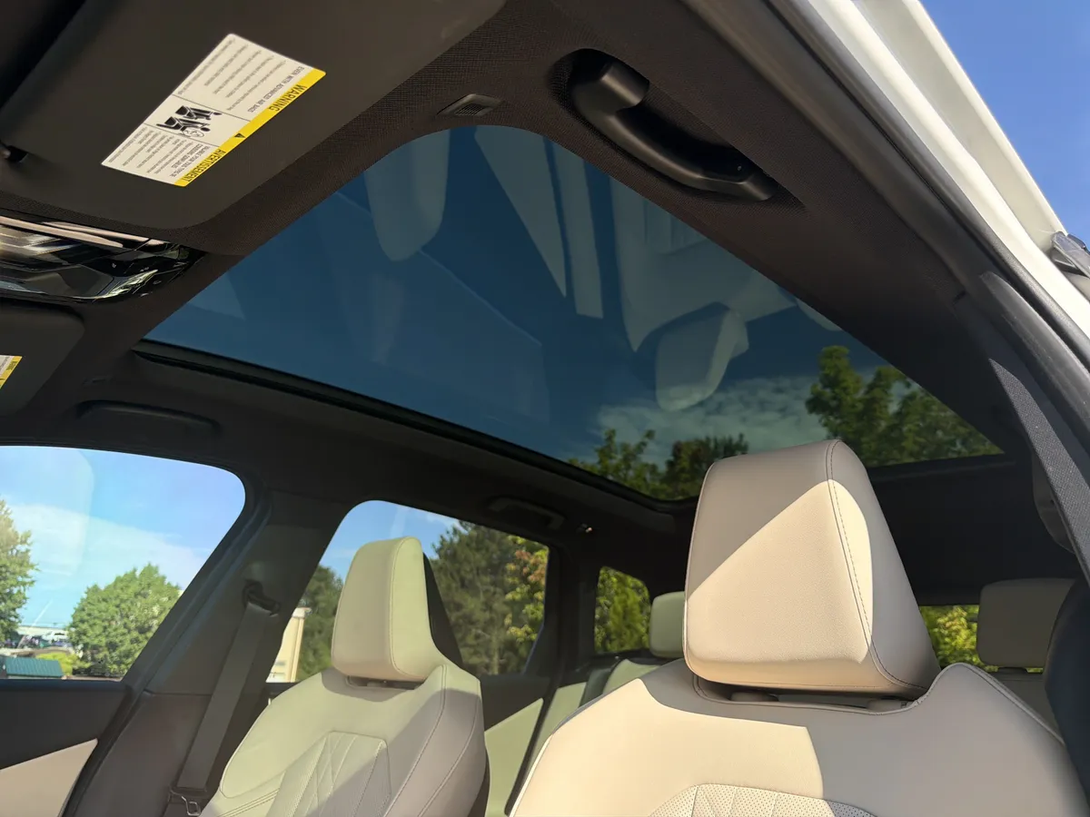 2025 BMW X3 30 xDrive thumbnail 8