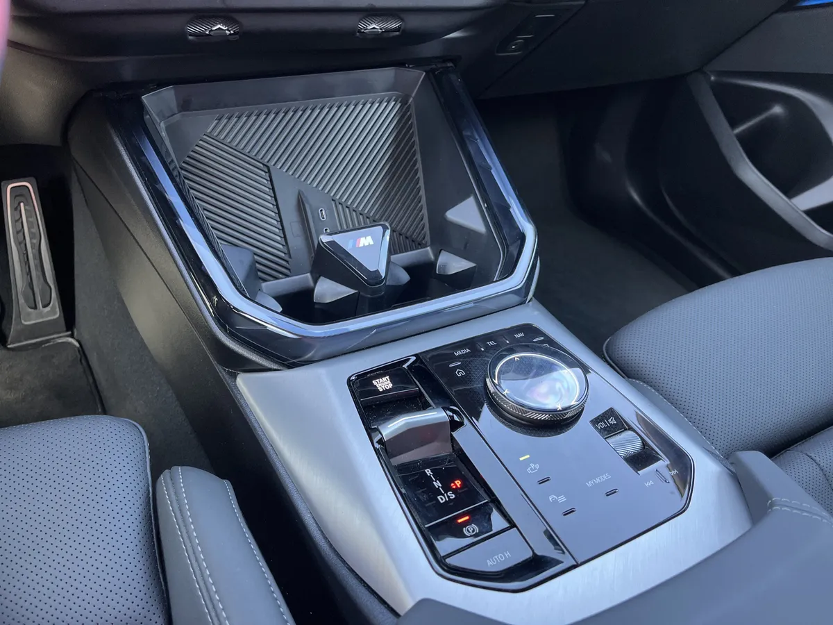 2025 BMW X3 30 xDrive thumbnail 10