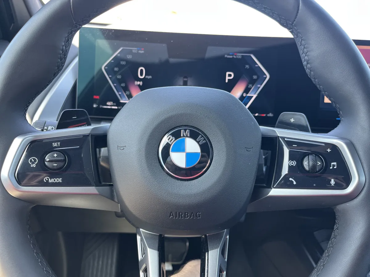2025 BMW X3 30 xDrive thumbnail 11