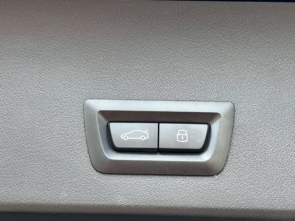 2025 BMW X3 30 xDrive thumbnail 26
