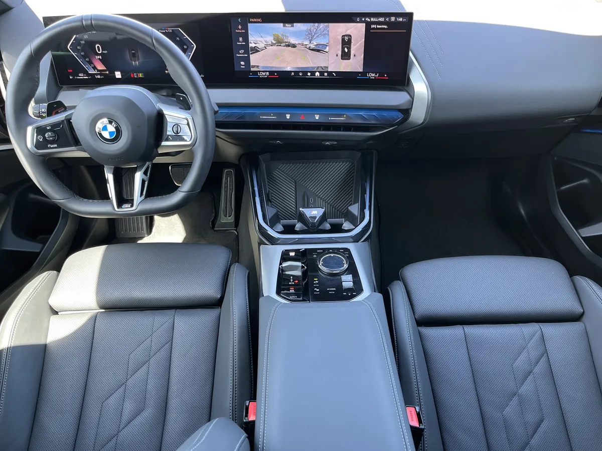 2025 BMW X3 30 xDrive thumbnail 3