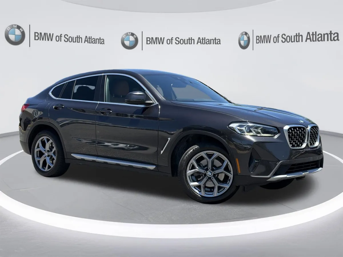 2025 BMW X4 xDrive30i thumbnail 2