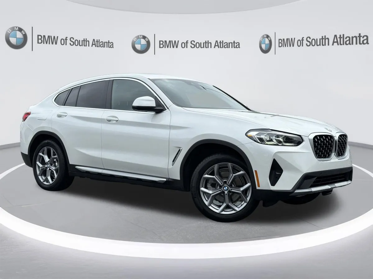 2025 BMW X4 xDrive30i thumbnail 2