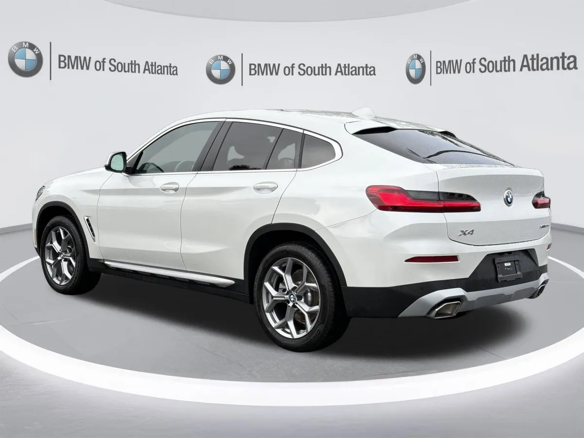2025 BMW X4 xDrive30i thumbnail 26