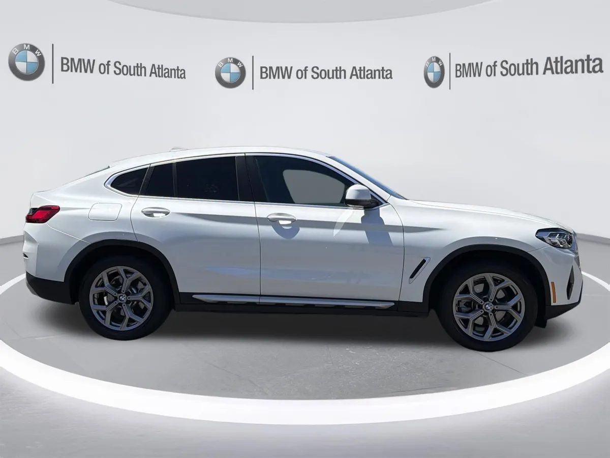 2025 BMW X4 xDrive30i thumbnail 28