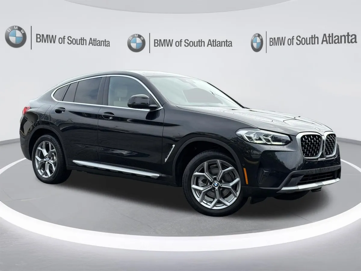 2025 BMW X4 xDrive30i thumbnail 2