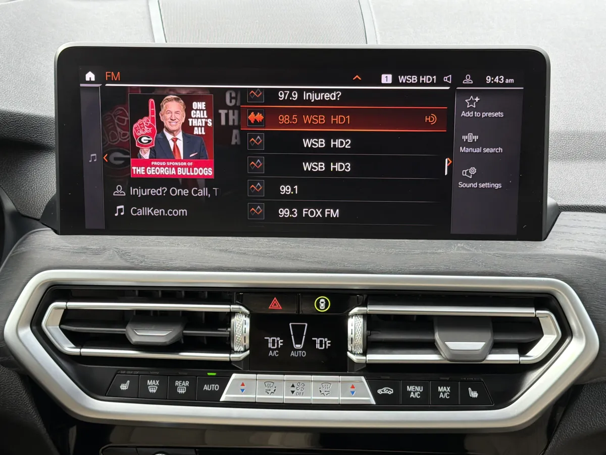 2025 BMW X4 xDrive30i thumbnail 4