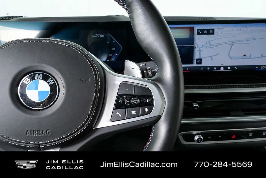 2025 BMW X5 M60i thumbnail 11