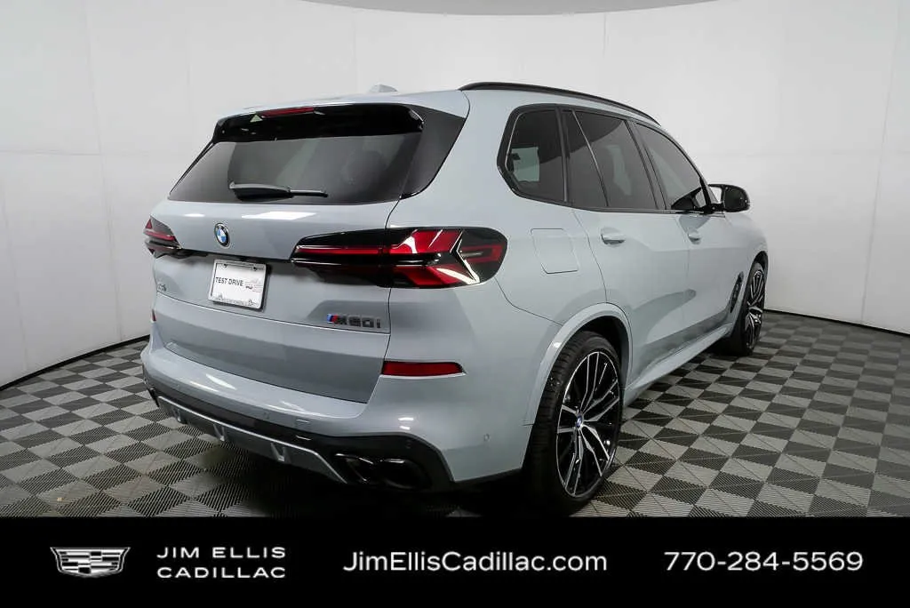 2025 BMW X5 M60i thumbnail 3