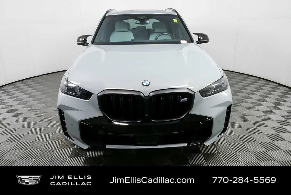 2025 BMW X5 M60i thumbnail 36