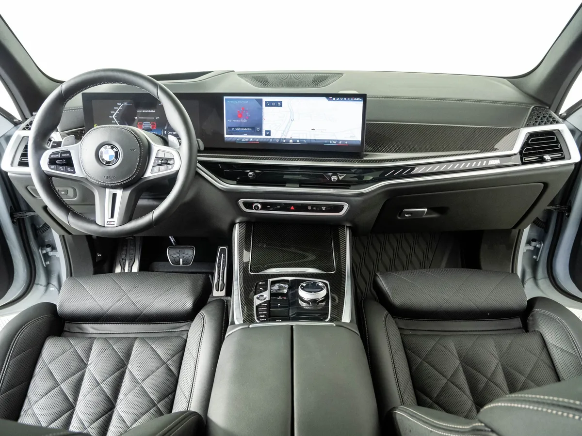 2025 BMW X5 M60i thumbnail 17