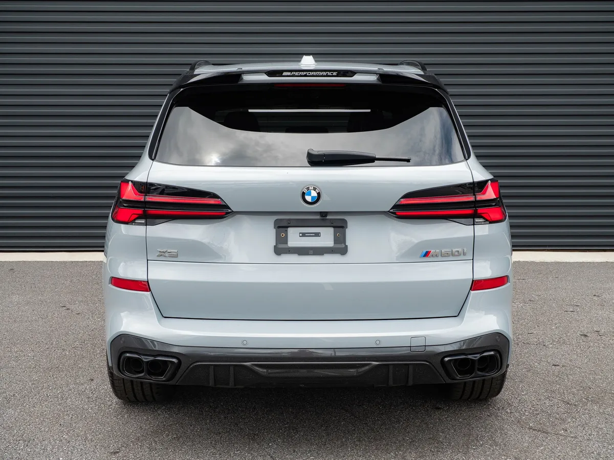 2025 BMW X5 M60i thumbnail 28