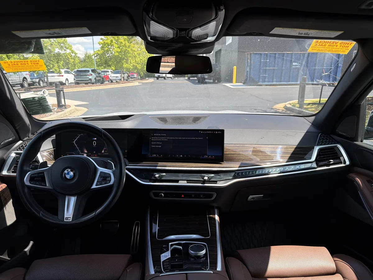 2025 BMW X5 sDrive40i thumbnail 23