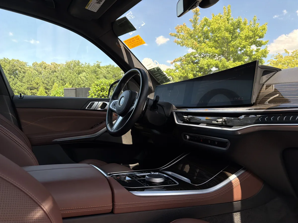 2025 BMW X5 sDrive40i thumbnail 5