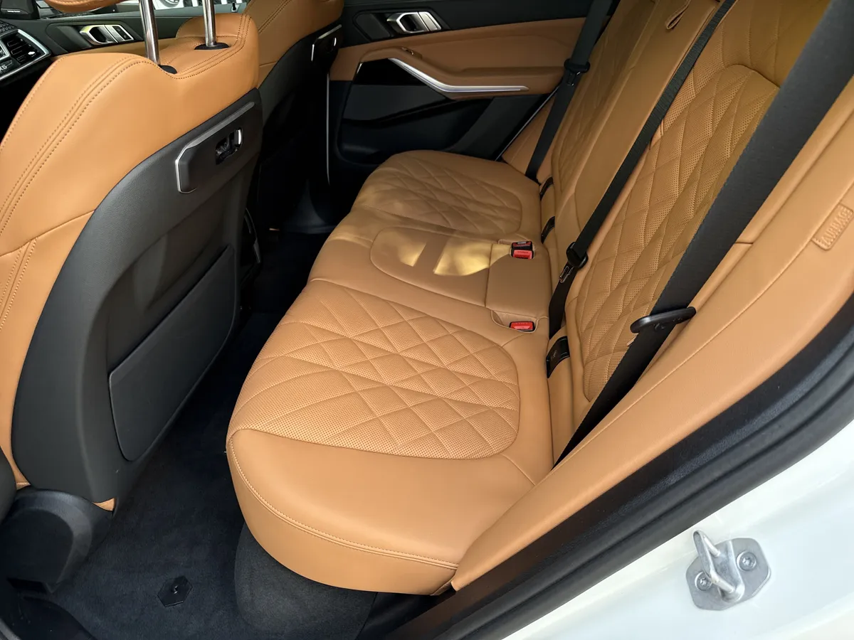 2025 BMW X5 xDrive40i thumbnail 20
