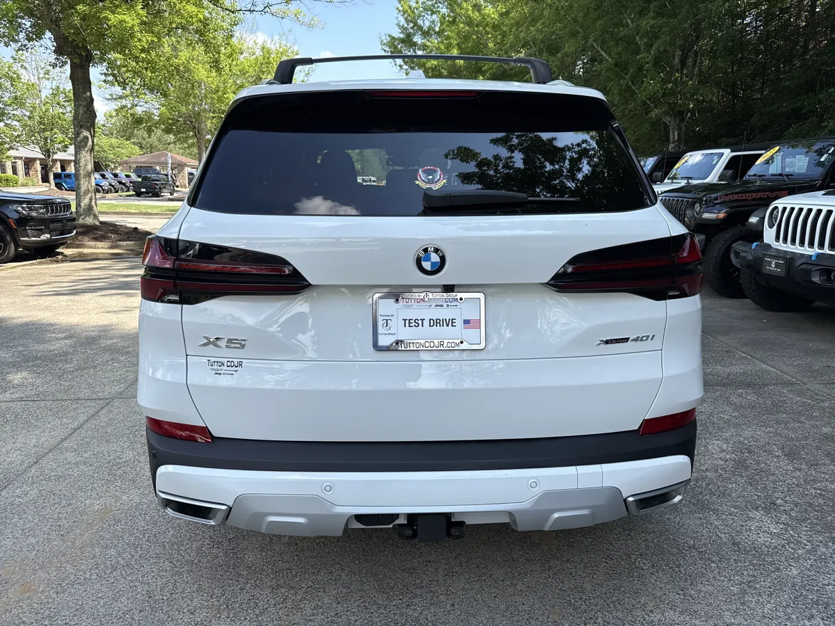 2025 BMW X5 xDrive40i thumbnail 6