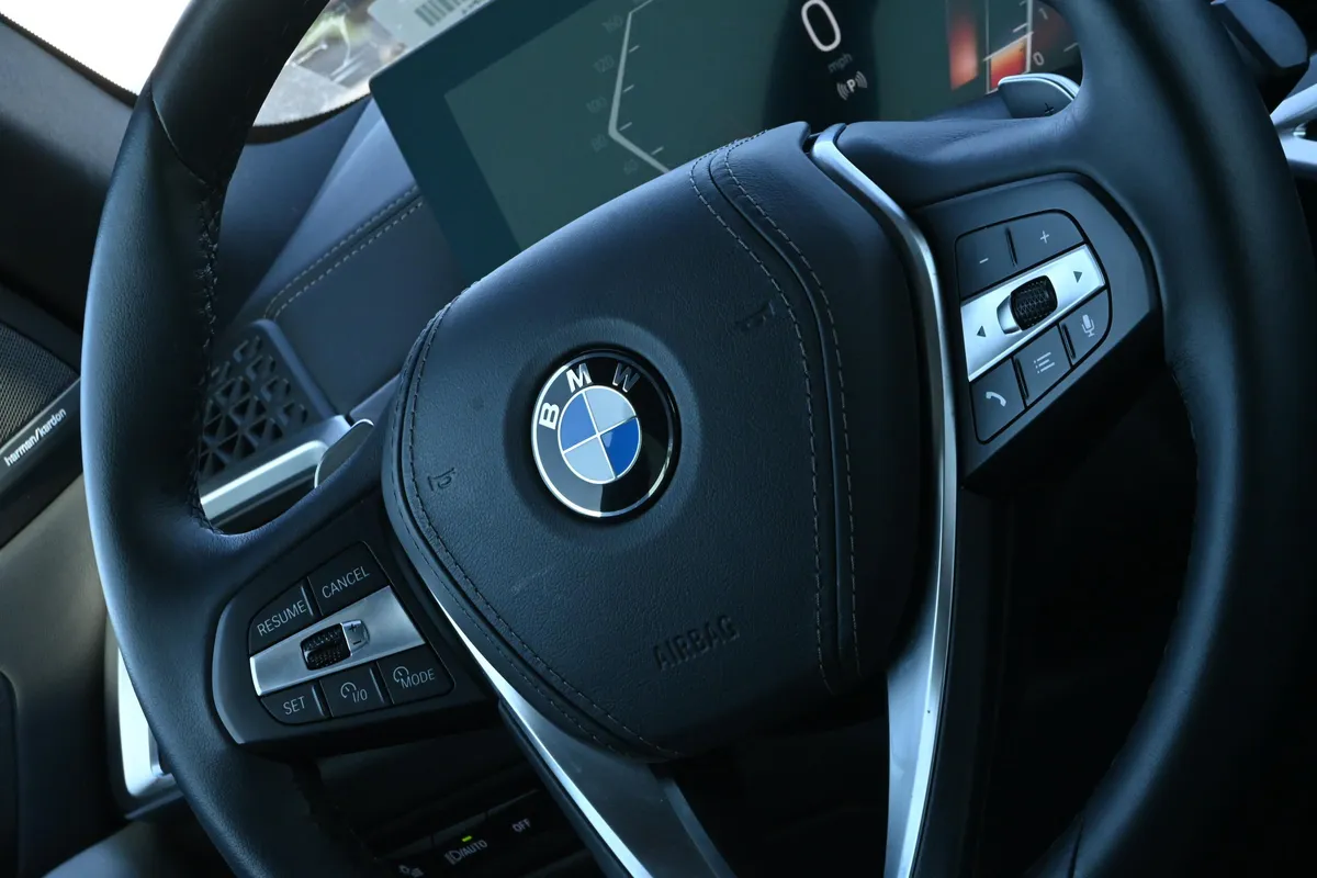 2025 BMW X5 xDrive40i thumbnail 23