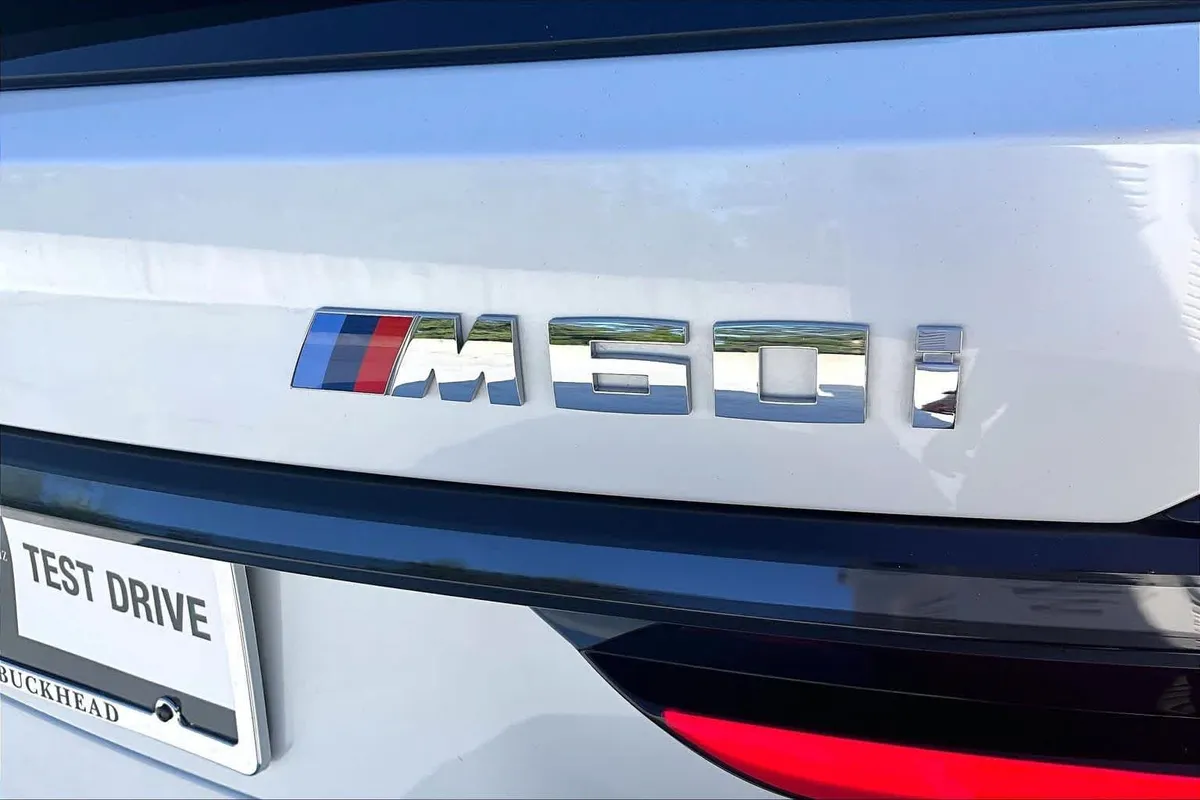 2025 BMW X7 M60i M60i thumbnail 10