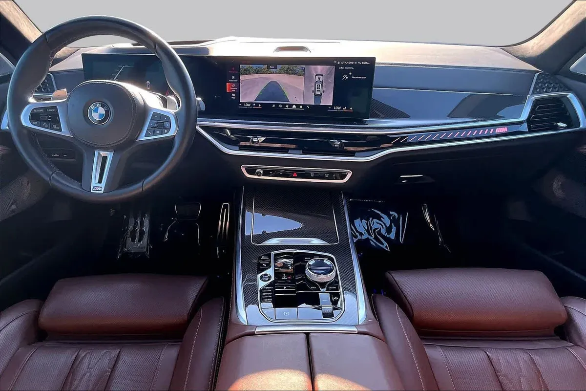 2025 BMW X7 M60i M60i thumbnail 16