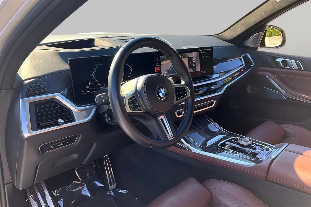 2025 BMW X7 M60i M60i thumbnail 18
