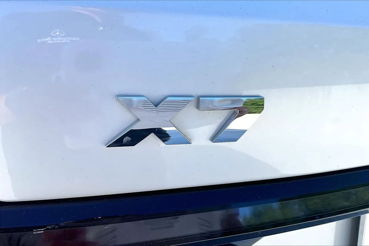 2025 BMW X7 M60i M60i thumbnail 31