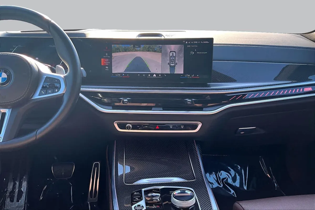 2025 BMW X7 M60i M60i thumbnail 7