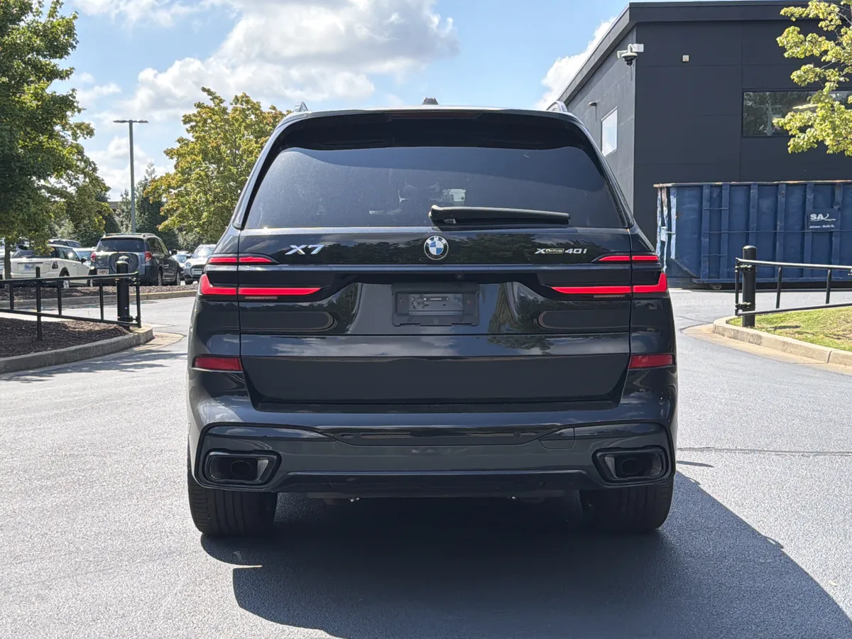 2025 BMW X7 xDrive40i thumbnail 15