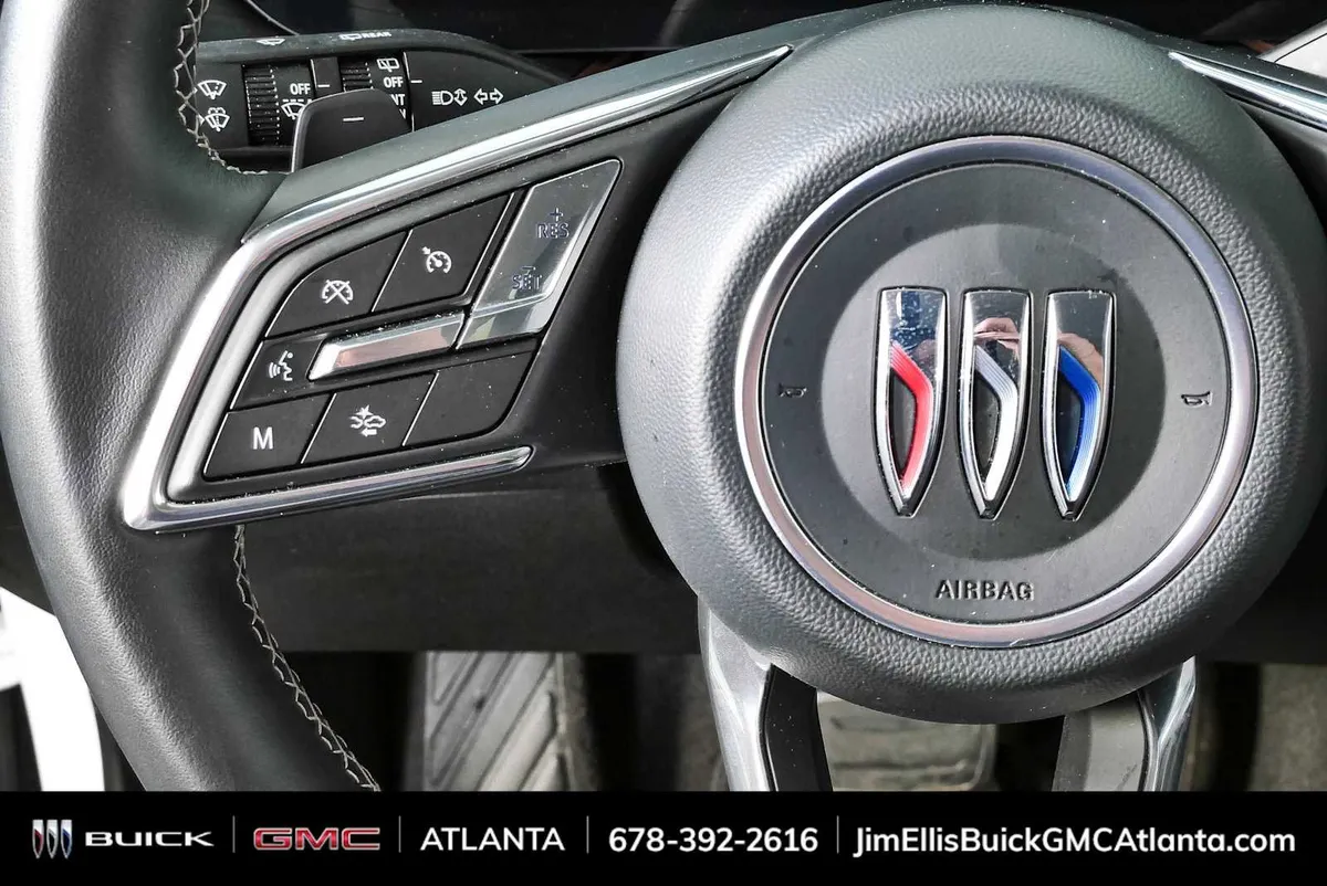 2025 Buick Envision Sport Touring thumbnail 10