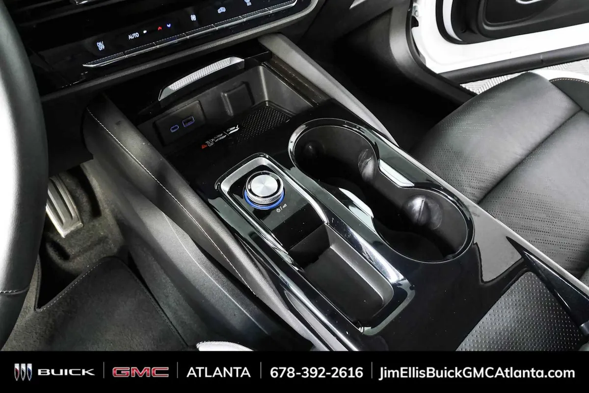 2025 Buick Envision Sport Touring thumbnail 17