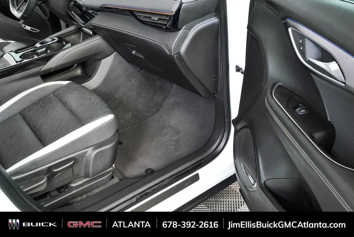 2025 Buick Envision Sport Touring thumbnail 24