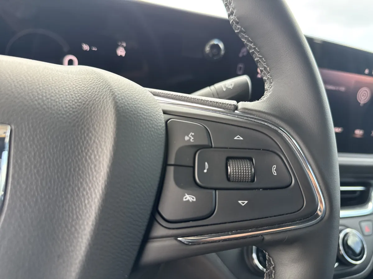 2025 Buick Envista Preferred thumbnail 19