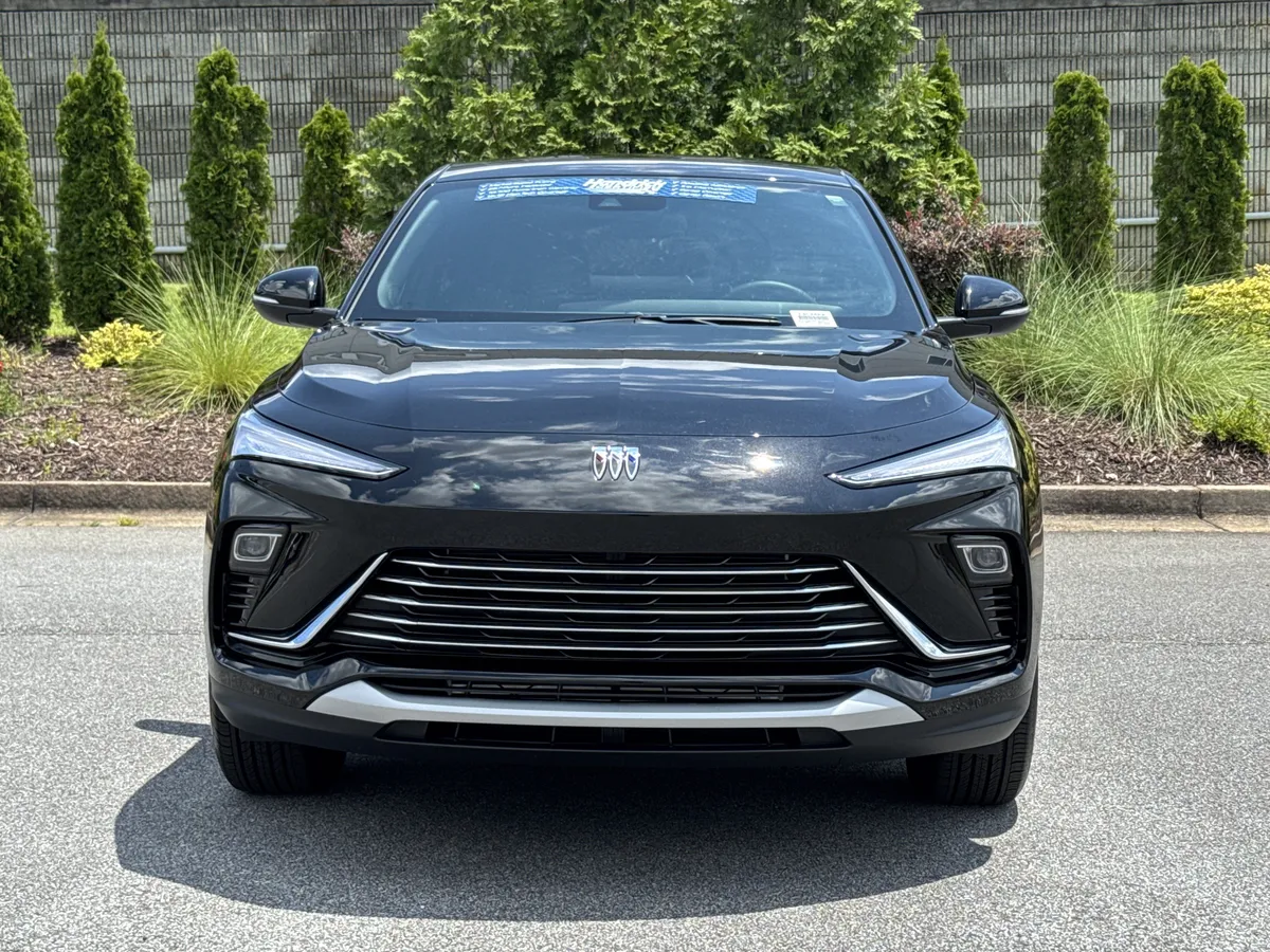 2025 Buick Envista Preferred thumbnail 2