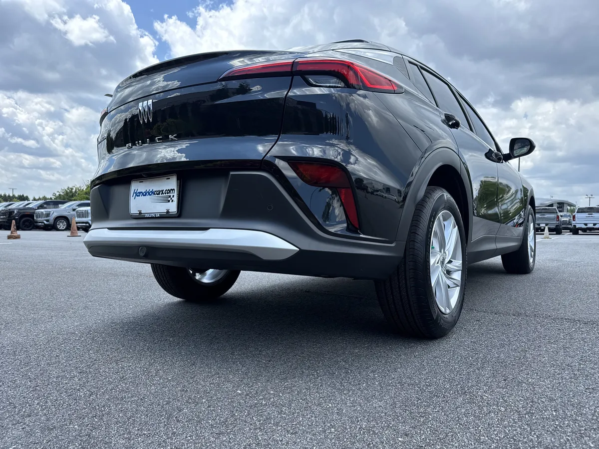 2025 Buick Envista Preferred thumbnail 9