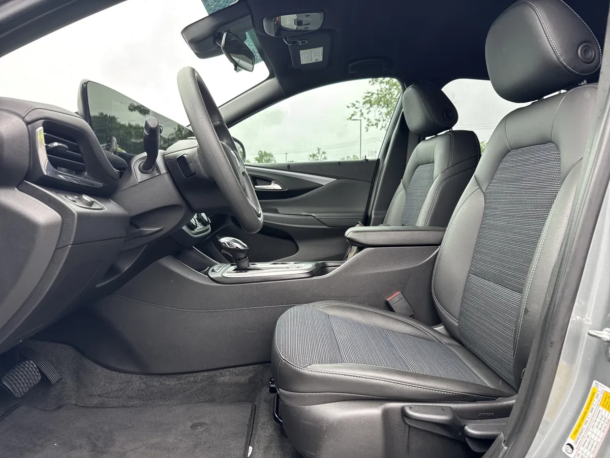 2025 Buick Envista Preferred thumbnail 15