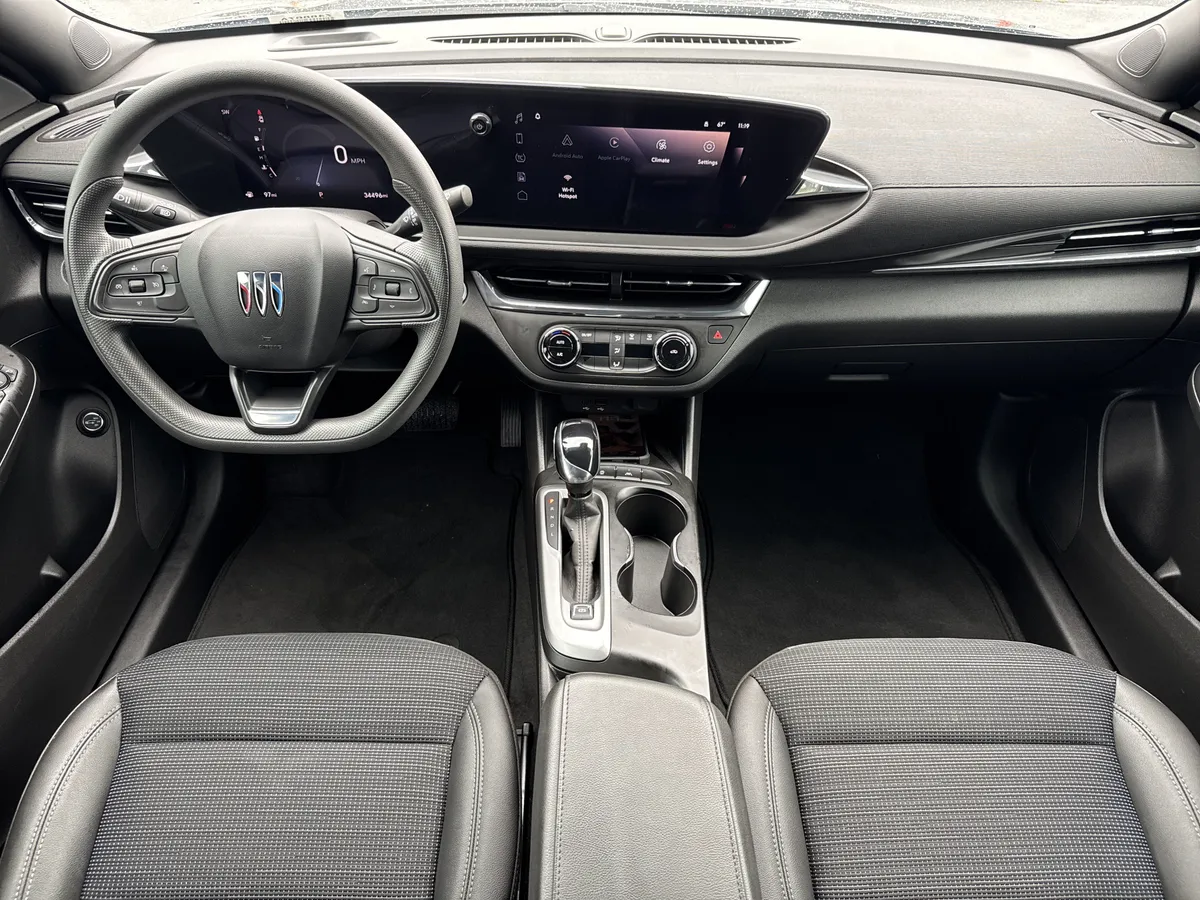 2025 Buick Envista Preferred thumbnail 24