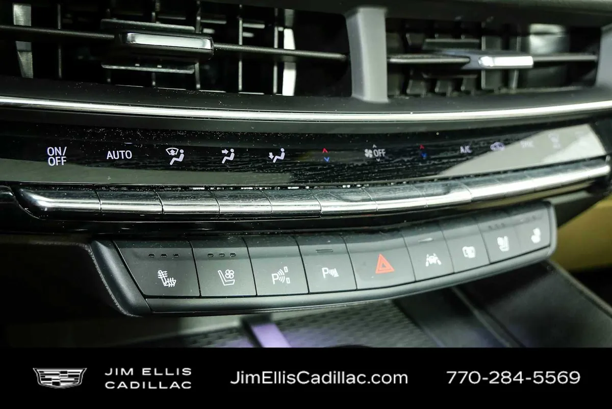 2025 Cadillac CT5 Premium Luxury thumbnail 17