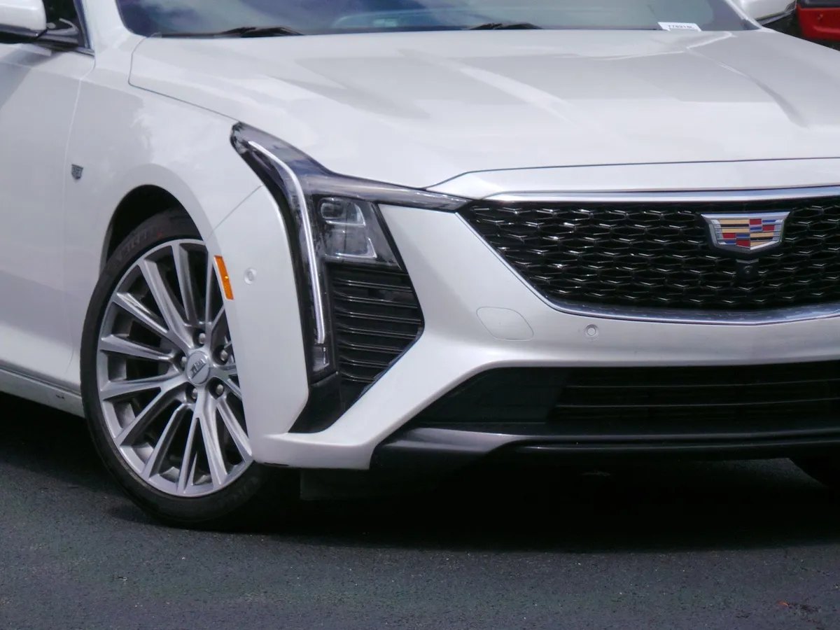 2025 CADILLAC CT5 Premium Luxury thumbnail 17