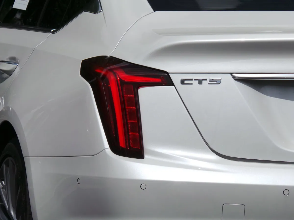2025 CADILLAC CT5 Premium Luxury thumbnail 18