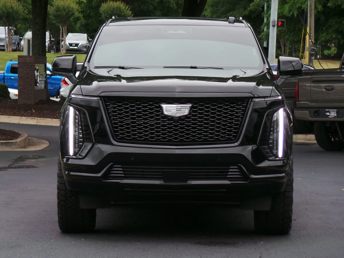 2025 CADILLAC Escalade 4WD Sport thumbnail 25