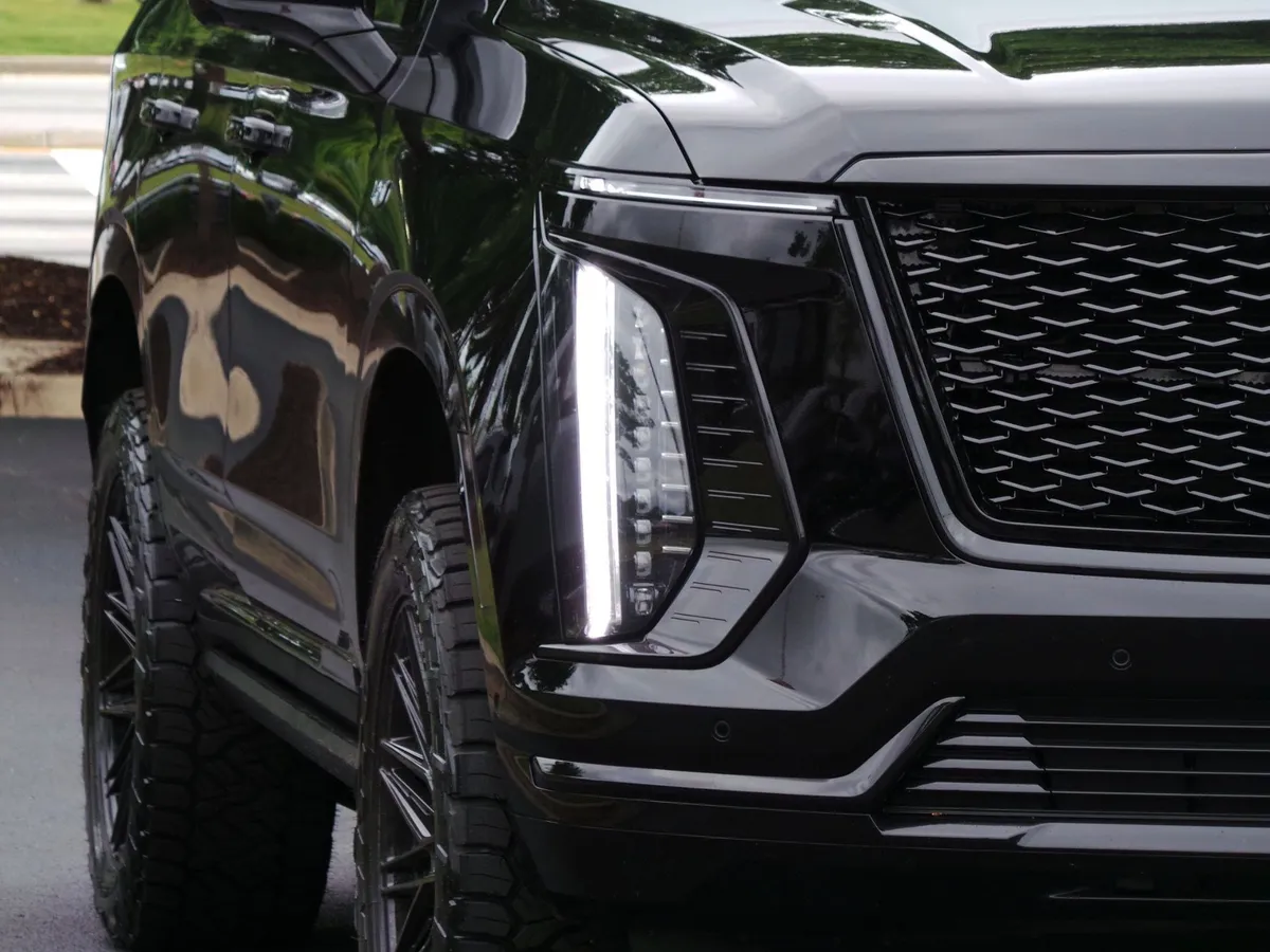 2025 CADILLAC Escalade 4WD Sport thumbnail 27