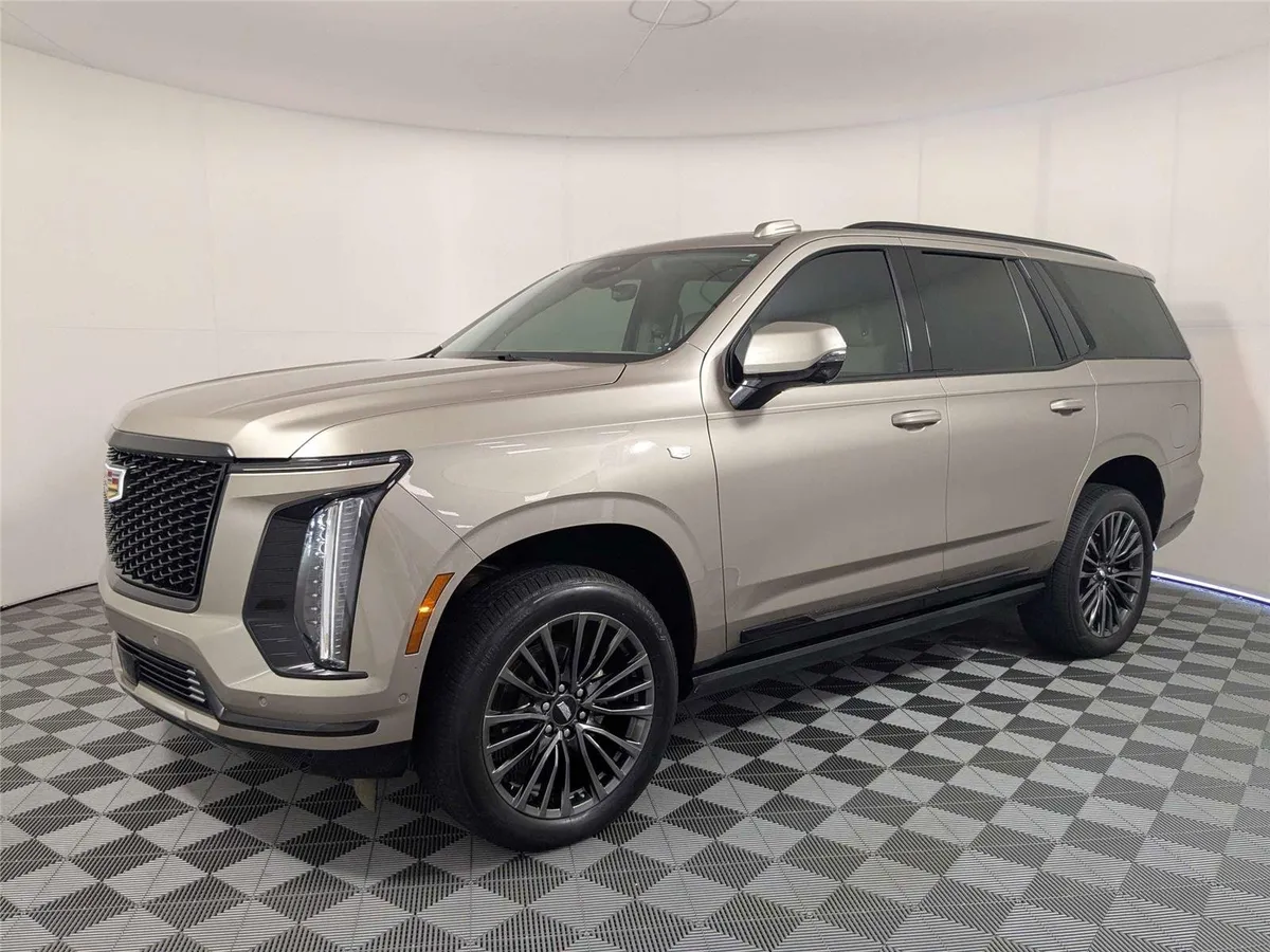 2025 Cadillac Escalade 4WD Sport Platinum thumbnail 2