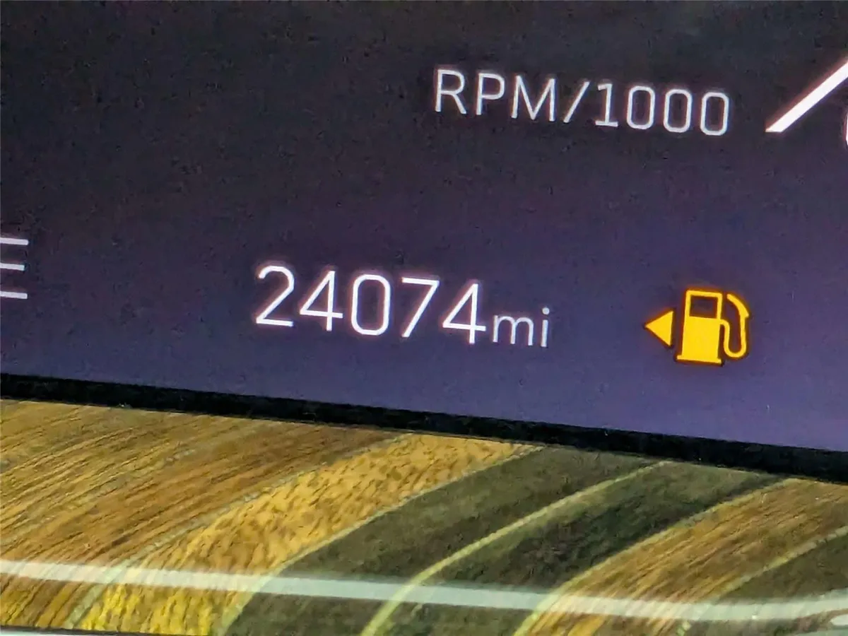 2025 Cadillac Escalade 4WD Sport Platinum thumbnail 23