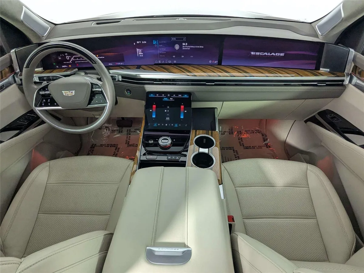 2025 Cadillac Escalade 4WD Sport Platinum thumbnail 47