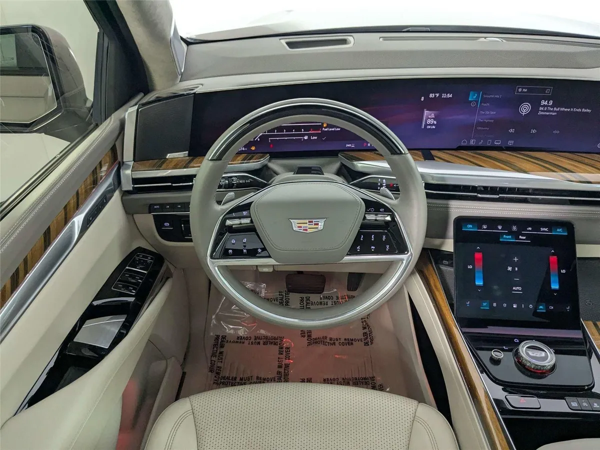 2025 Cadillac Escalade 4WD Sport Platinum thumbnail 48