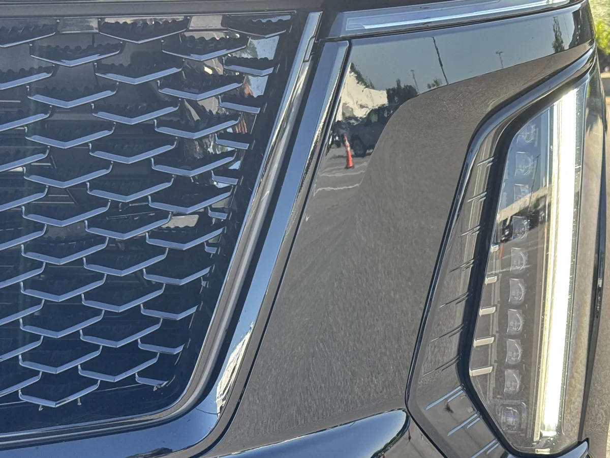 2025 CADILLAC Escalade AWD V-Series thumbnail 5