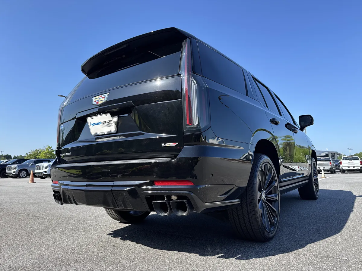 2025 CADILLAC Escalade AWD V-Series thumbnail 9
