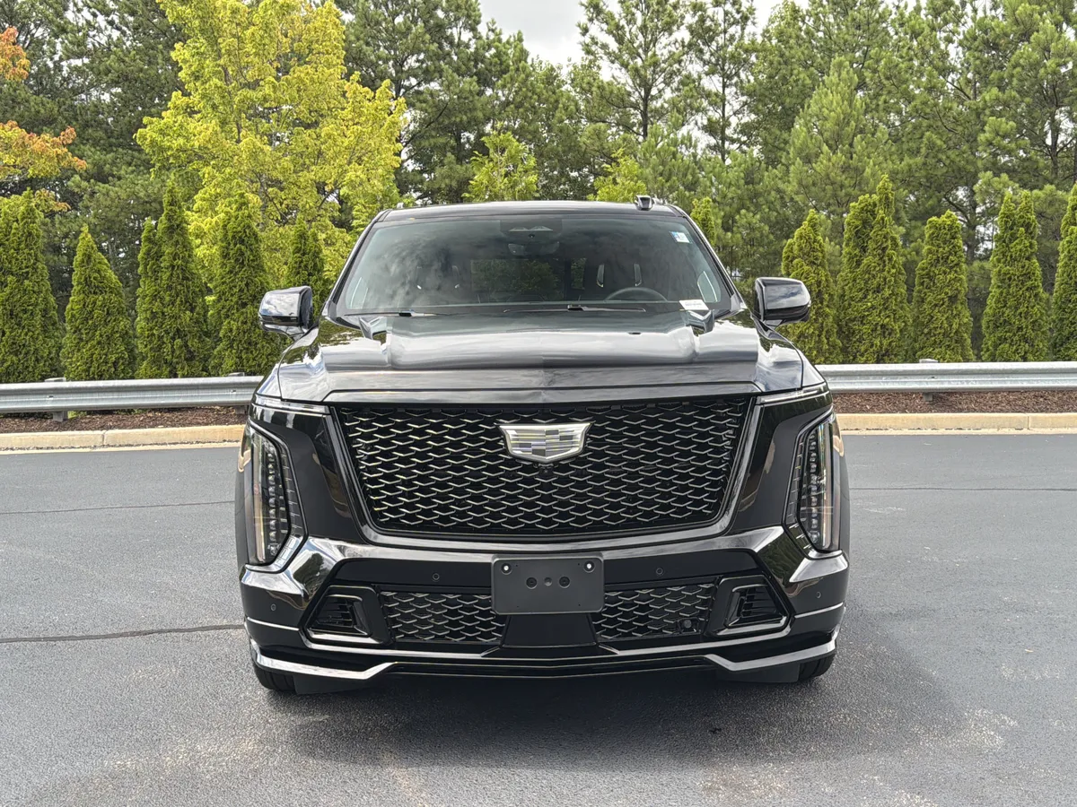 2025 CADILLAC Escalade AWD V-Series thumbnail 11